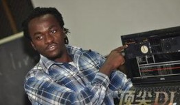 阿诺爆料师傅是谁啊视频,揭秘“师傅”身份之谜